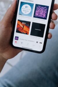 Best Music Streaming Apps for Offline Listening: Your Essential Guide